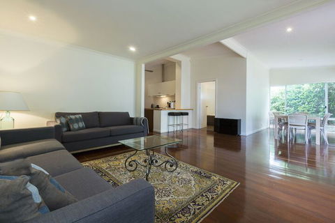 North Cottesloe Cottage - Accommodation Find 3