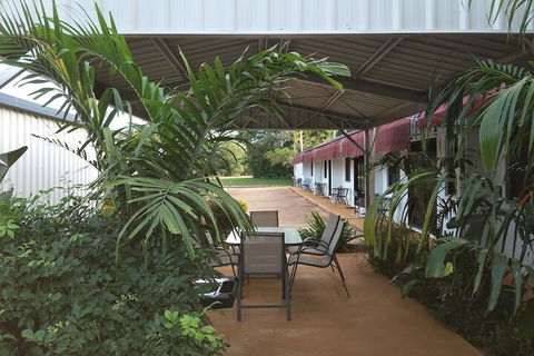 Ash Palms Motor Inn - Victoria Tourism 6