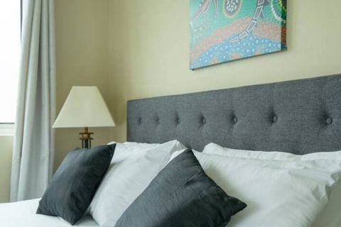 Comfortable 2 Bedroom Apartment With River Views - Mackay Tourism 4