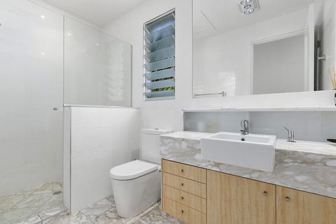 North Facing River Front Stunning Apartment Unit 2 9 Hilton Esplanade - Holiday Jervis Bay 5