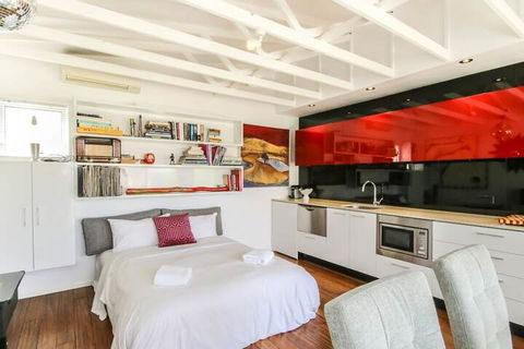 Architecturally Designed Studio 10 Minutes To CBD - Stayed 1