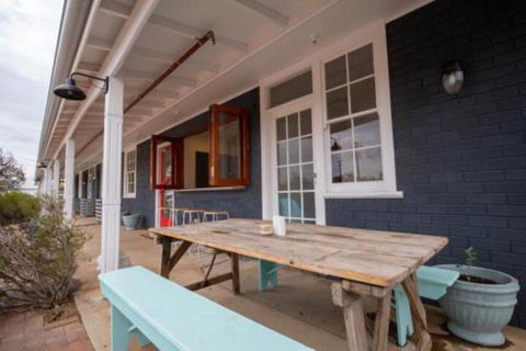 The Platypus Accommodation & Cafe - Victoria Tourism 3
