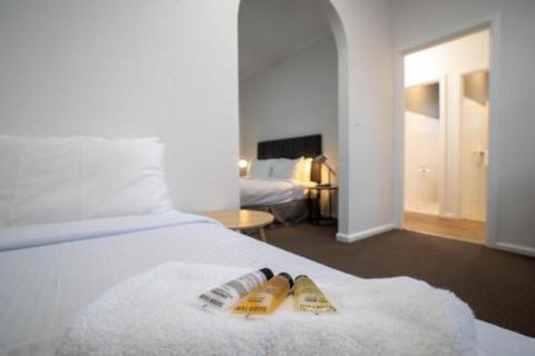 The Platypus Accommodation & Cafe - Victoria Tourism 4