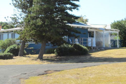 Storm Bay Cottage - Casino Accommodation 1