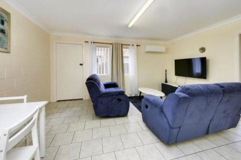 Killarney Drift - Accommodation Newcastle 0