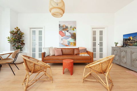 Salty's 2 Bedroom Beach Home - Brisbane Tourism 1