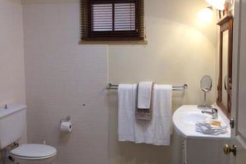 Overnewton Castle - Accommodation Fremantle 3