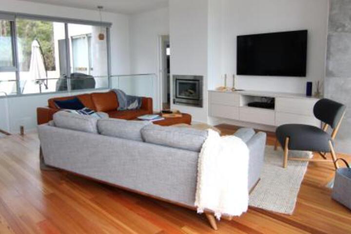BEACHHOUSE BINALONG Luxury Waterfront Holiday House At Bay Of Fires - thumb 5