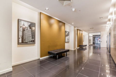 Tram Stop 5 Stylish 2 Bedroom In Downtown Melbourne - Accommodation Perth 1
