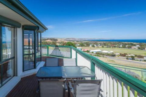 Panorama 7 Stacey Drive - Accommodation Directory 5