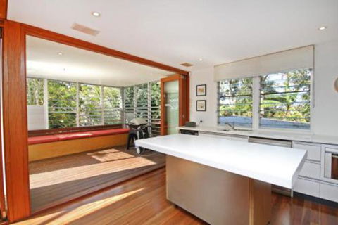 13 Ann Street Coolum Beach Pet Friendly Linen Included - Accommodation Newcastle 2