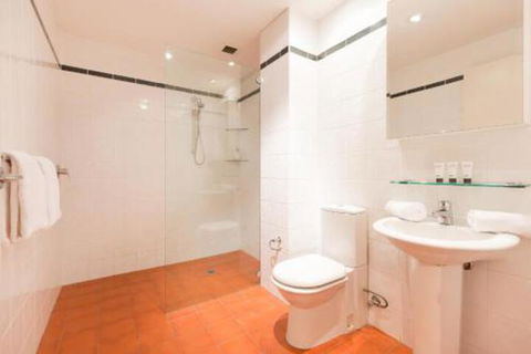 Bold Modern 1 Bed 10 Mins From The City - Accommodation Newcastle 3