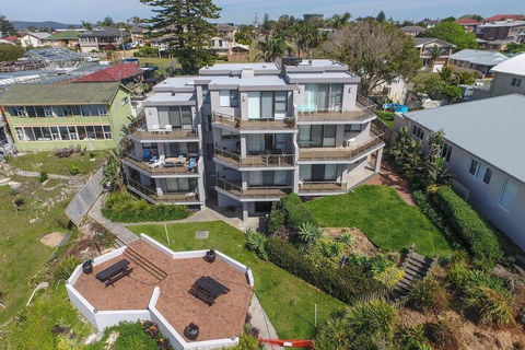 Beachfront On Werrina - Yamba Accommodation 1