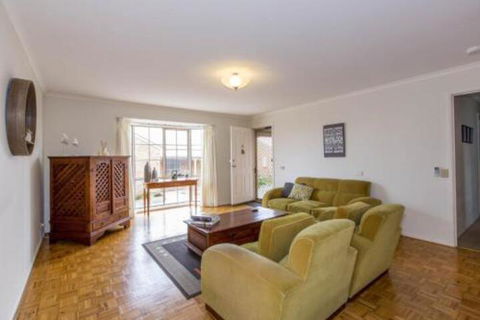 PERFECT On PYMBLE AVE - Hobart Tourism 2