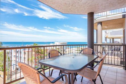 Emerald Shores Unit 6 8 Orvieto Terrace Kings Beach - Accommodation Nelson Bay 5