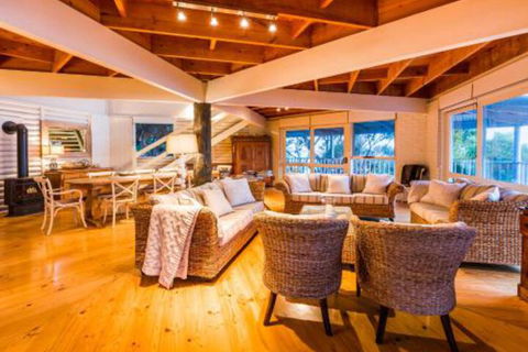 Yallingups Best Located Beach House - Tweed Heads Accommodation 4