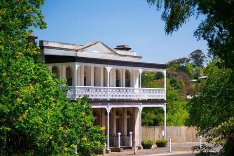 The Coach House - Accommodation Perth 2