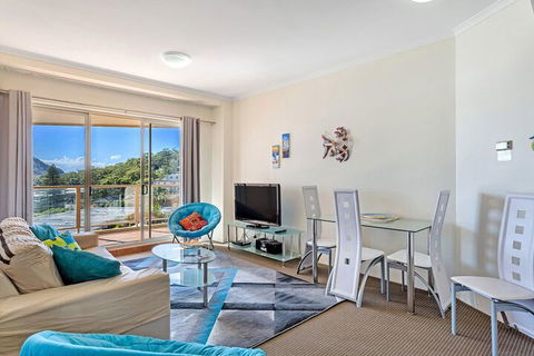 Barrington Unit 814 / 43 45 Shoal Bay Road - Cruises Travel 3