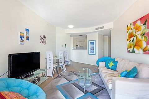 Barrington Unit 814 / 43 45 Shoal Bay Road - Cruises Travel 6