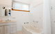 Rutland 1 / 13 Cromarty Road Pet Friendly Boat Parking Water Views Air Con - thumb 4
