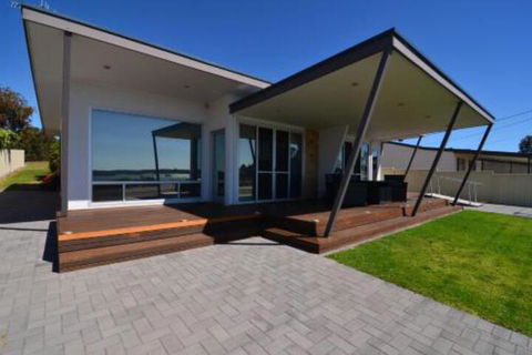 Beachview - Mackay Tourism 6