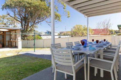 SeaHaven 2 Richardson Ave Large Home With Aircon Smart TV WIFI Netflix & Boat Parking - Victoria Tourism 5