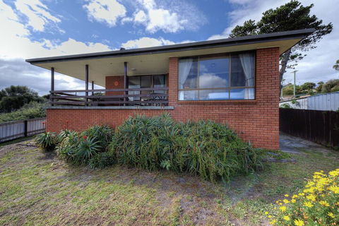 Stones Throw - Wagga Wagga Accommodation 1