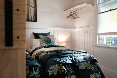 Wayward Cottage - Tweed Heads Accommodation 4