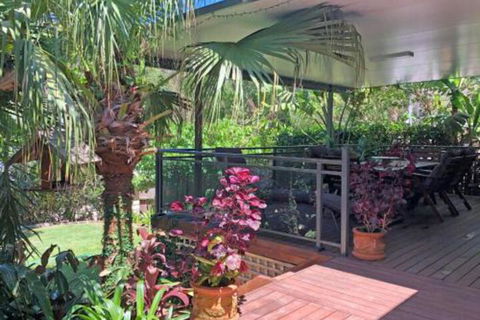 Sandy Palms 28 Moorooba Cr Beautiful Home With Wifi Air Con & Boat Parking - Accommodation Ballina 0