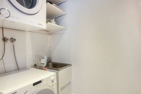 Spacious 2 Bedroom Apartment In Ascot With Large Private Garden - Holiday Melbourne 6