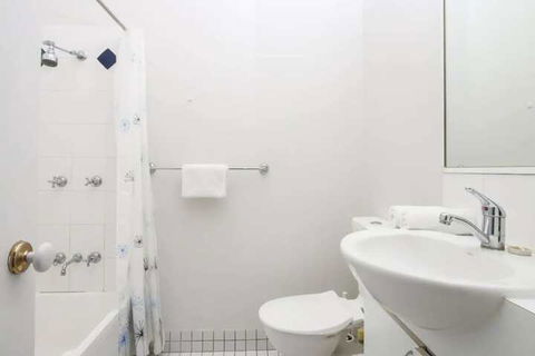 Comfortable Studio Near New Farm Park - Hervey Bay Accommodation 2