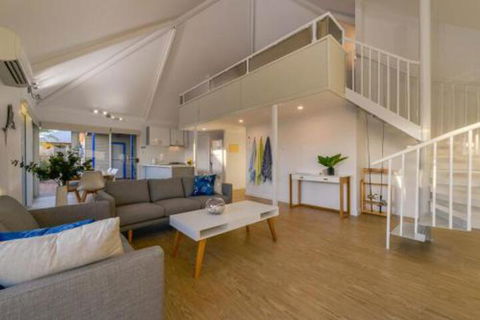 Osprey Holiday Village Unit 106 Trendy 3 Bedroom Holiday Villa With A Pool In The Complex - WA Accommodation 0