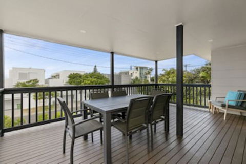 Sundance Pet Friendly Beach House In Peregian! 59 Lorikeet Drive - Yamba Accommodation 0