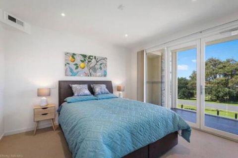 SEA NOOK Seconds From The Beach - Victoria Tourism 3