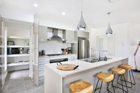 Rockwall Pet Friendly Fire Pit - Tweed Heads Accommodation 6