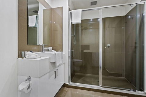 Soho 203 - Whitsundays Tourism 6