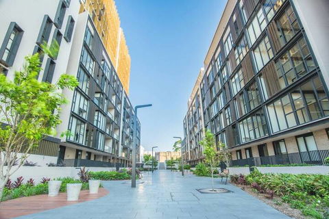 Bright & Modern! 2bed 2bath APT With Parking - Northern Rivers Accommodation 1
