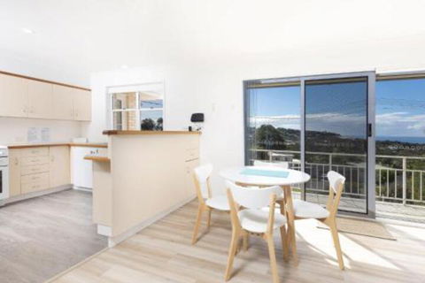 Tiro Moana - Accommodation Newcastle 0