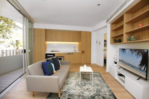 Top Notch 1 Bedroom 201 CALIBRE - Victoria Tourism 0