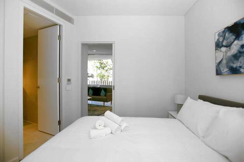 Top Notch 1 Bedroom 201 CALIBRE - Victoria Tourism 7
