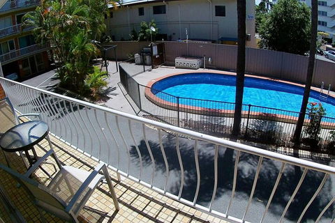 2 Bedroom Condo In Surfers Centre - Accommodation NSW 2