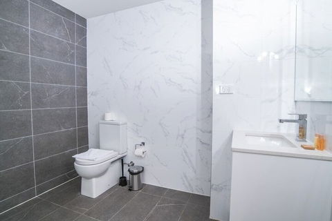 Perfect Accessible 1bed1bath Wolli Creek APT - Wagga Wagga Accommodation 3