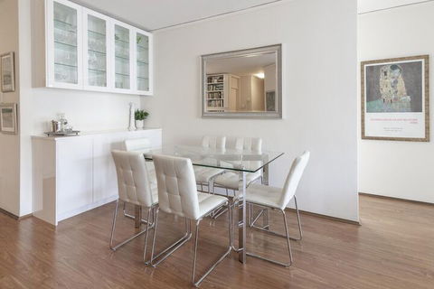 BONDI PAD-hosted By L'Abode - Holiday Melbourne 4