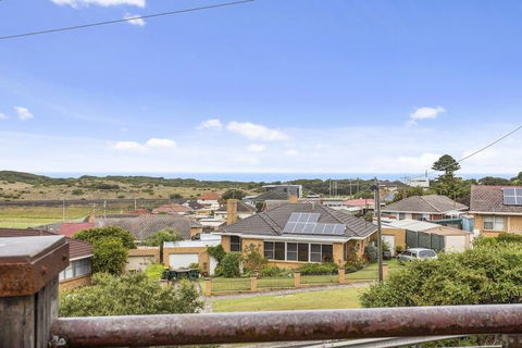 Ocean Views On Nicholson - Tourism Caloundra 4