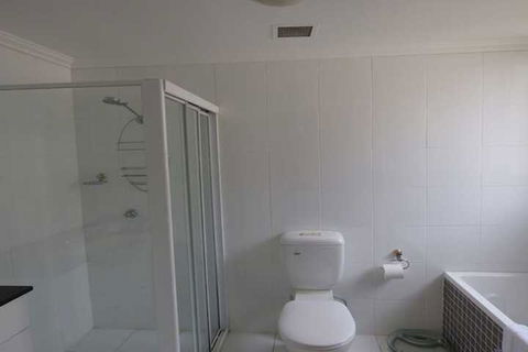 The Apartment Service BUCHN - YWait Travel 3
