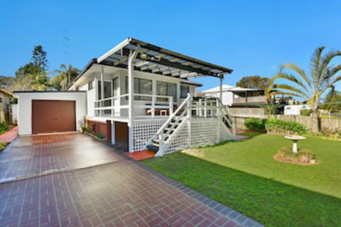 Lakeside Cabin & House - Accommodation Australia 0