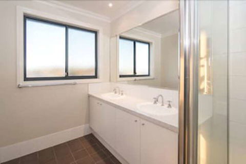 Jay's Beach House - Wagga Wagga Accommodation 3
