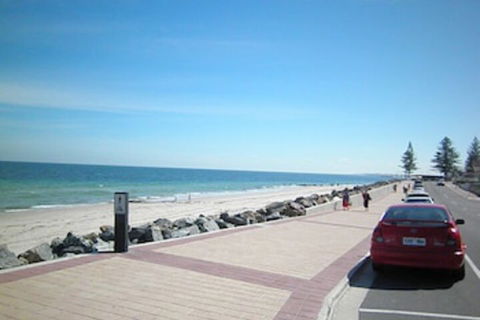 Glenelg Holiday Corporate Accommodation - Yamba Accommodation 0