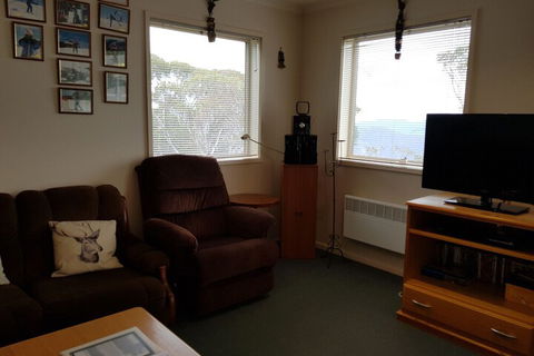 Elkhorn 9 - Accommodation ACT 7