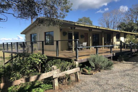 Maleny Mountain Retreat - Broome Tourism 0